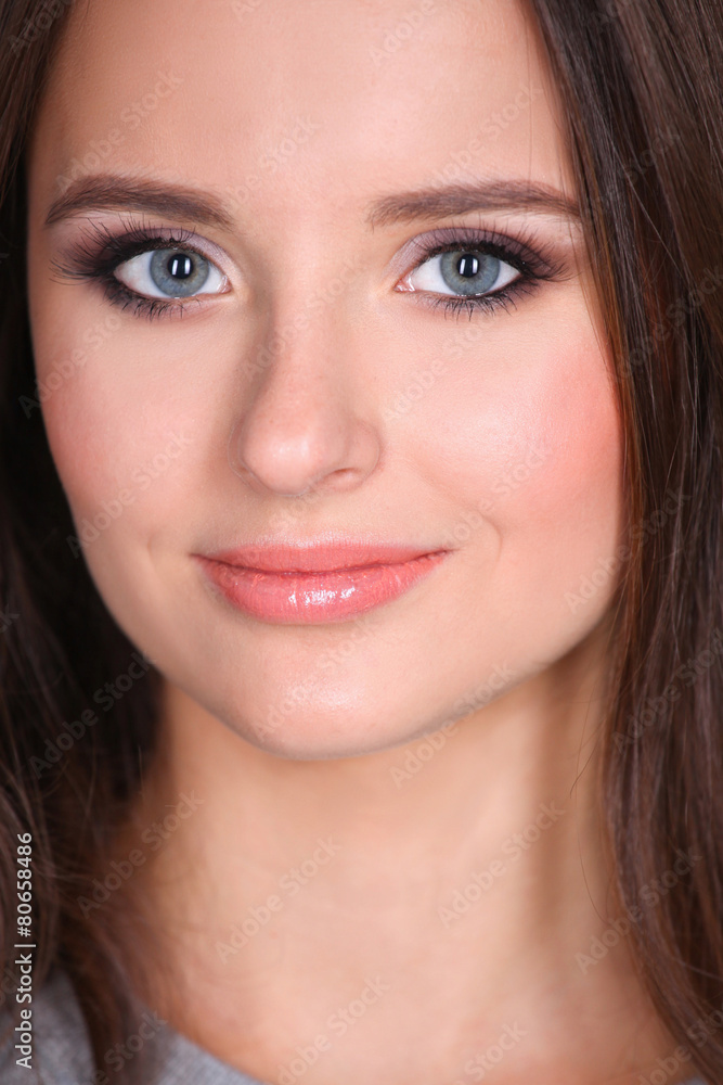 Portrait of an attractive fashionable young brunette woman Portrait of an attractive fashionable young brunette woman