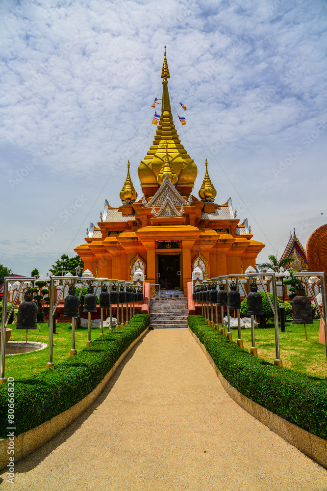 Naklejka premium Traditional Buddhist Church