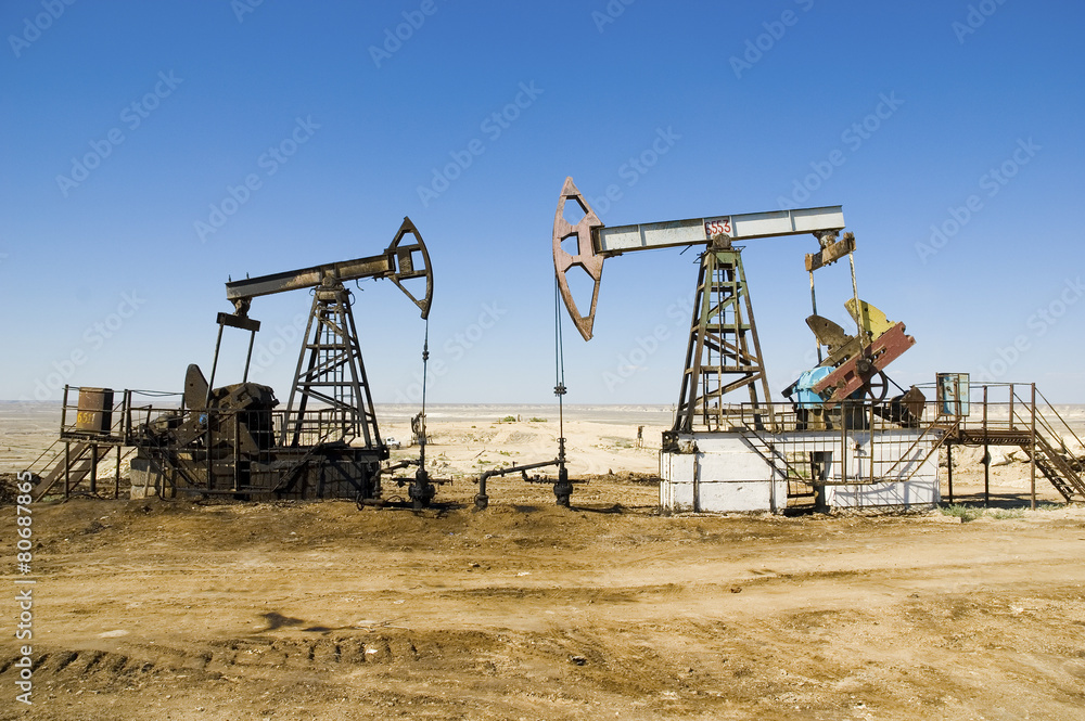 Oil pumps