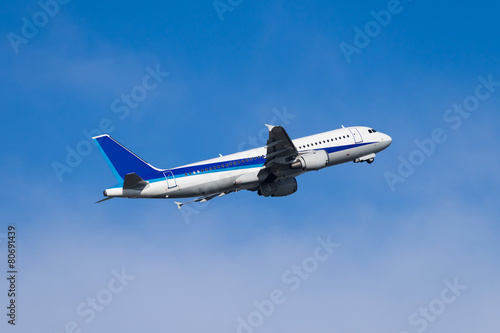 Airbus A320-200 photo