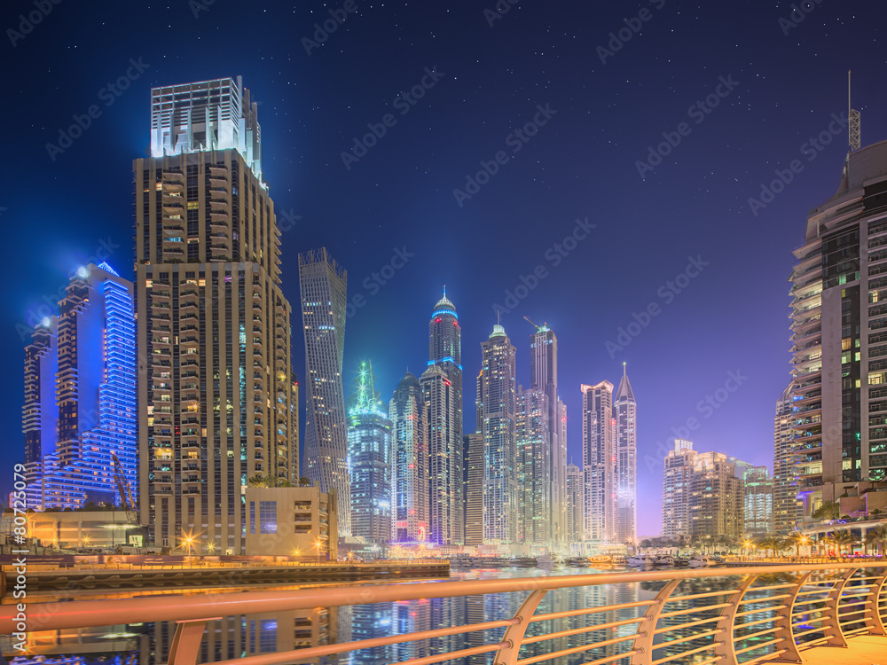Fototapeta premium The beauty panorama of Dubai marina. UAE