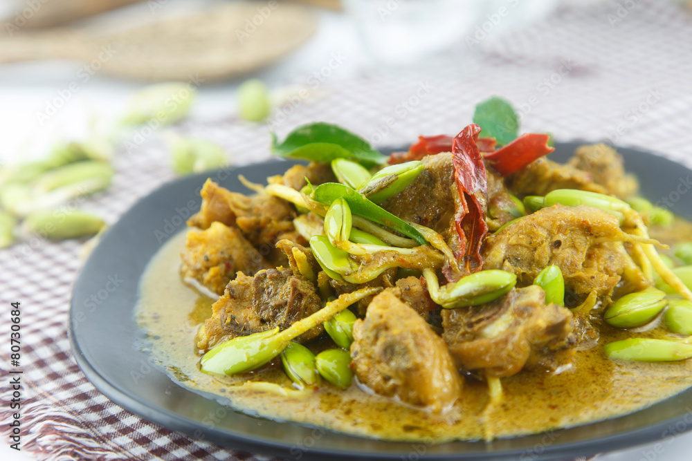 Stir fried riang parkia seed with chicken