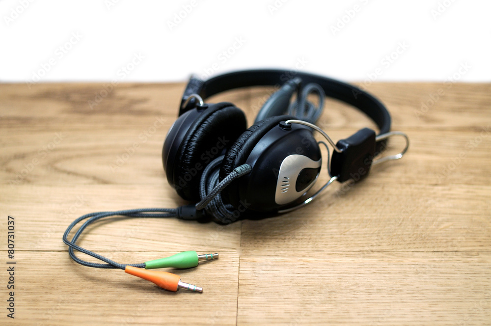 Headphones Headphones