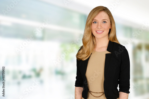 Free Download Businesswoman - GFXLoad