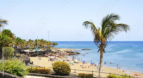 Playa del Puerto del Carmen, Lanzarote, Islas Canarias photo