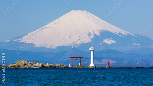 Japan shrine and Moutain Fuji at the bay