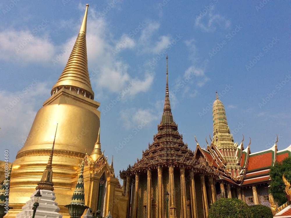 Fototapeta premium Temple of the Emerald Buddha, Bangkok, Thailand