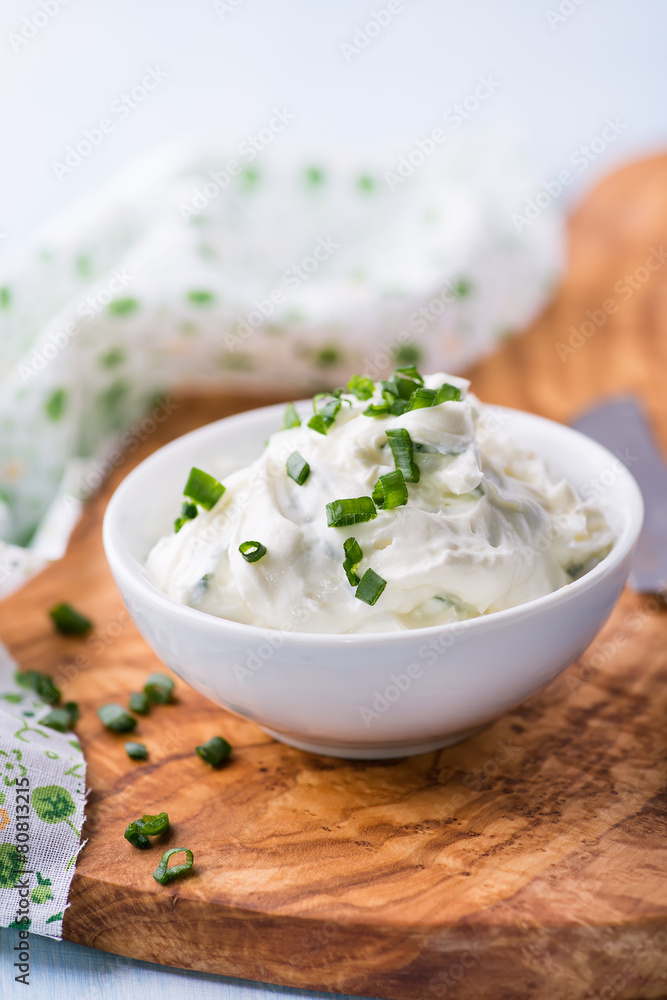 Fresh cream cheese spread with herbs Fresh cream cheese spread with herbs
