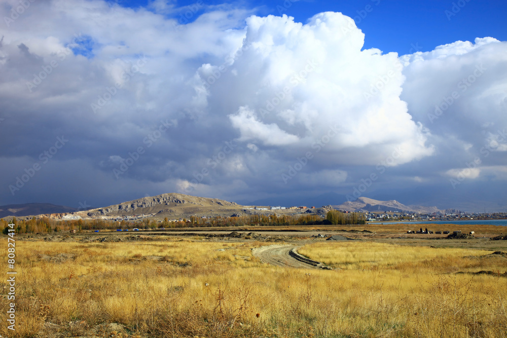 Fototapeta premium Coast of the Van Lake