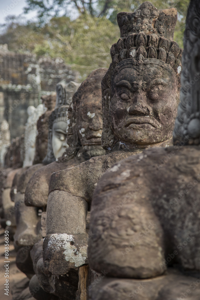 Obraz premium Cambogia, ancient statue angels and demons
