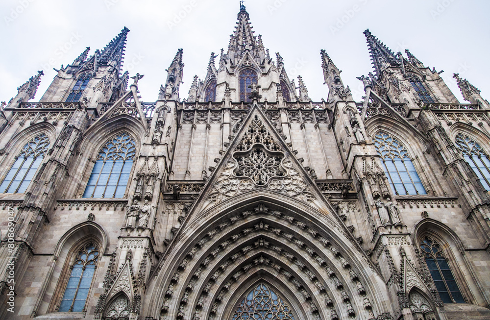 Fototapeta premium catholic cathedral in Barcelona