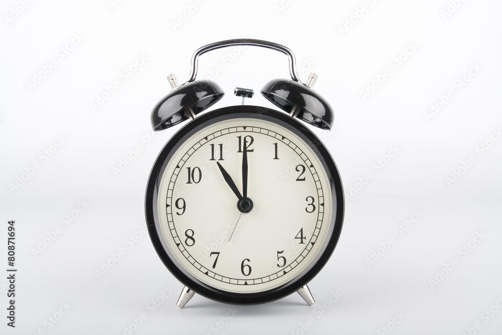 Eleven o'clock. Alarm clock. Eleven o'clock. Alarm clock.