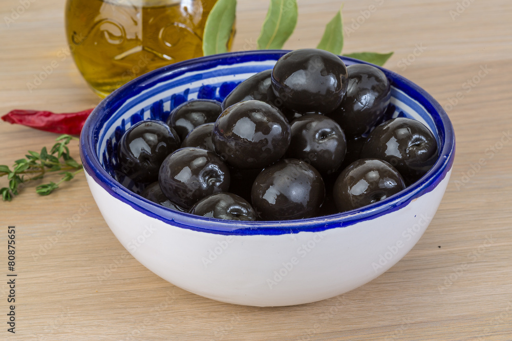 Black olives Black olives