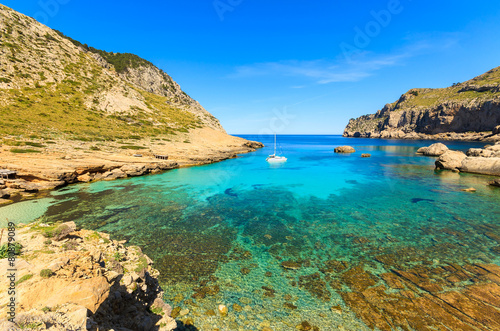 Fototapeta Naklejka Na Ścianę i Meble -  Turquoise sea of beautiful Cala Figuera bay, Majorca island
