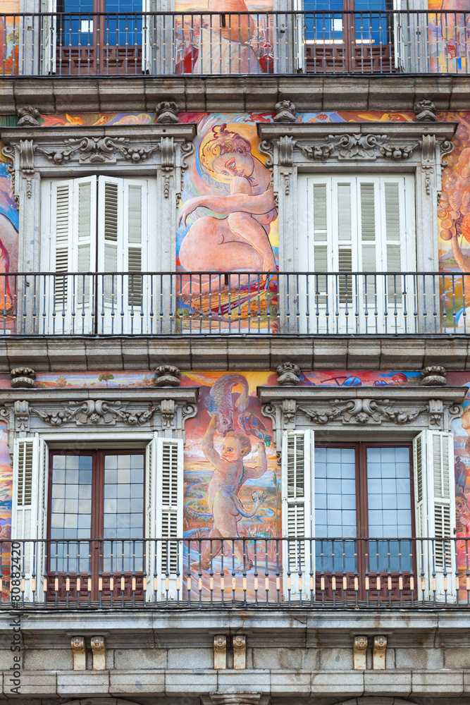Obraz premium bunte Fassade an der Plaza Mayor in Madrid