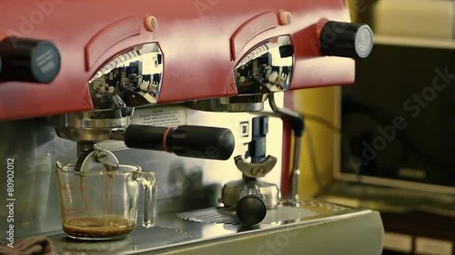 Making coffee in the morning (Retro tone)