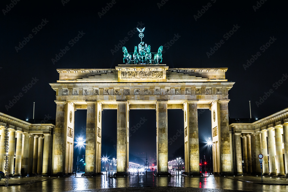 Obraz premium Brandenburg Gate in Berlin - Germany
