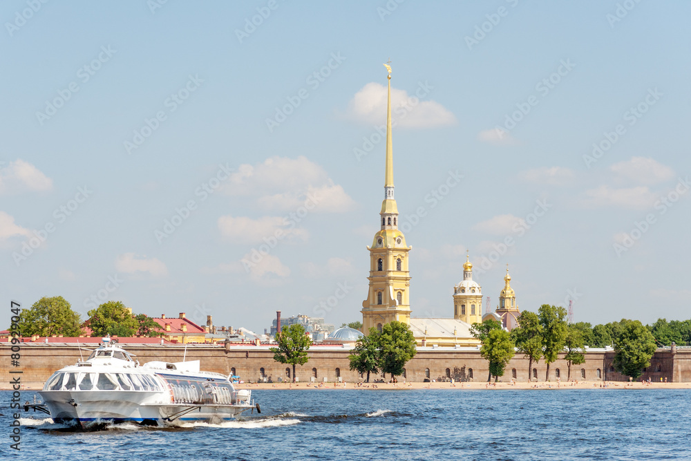 Meteor hydrofoil by the Peter and Paul fortress, Petersburg