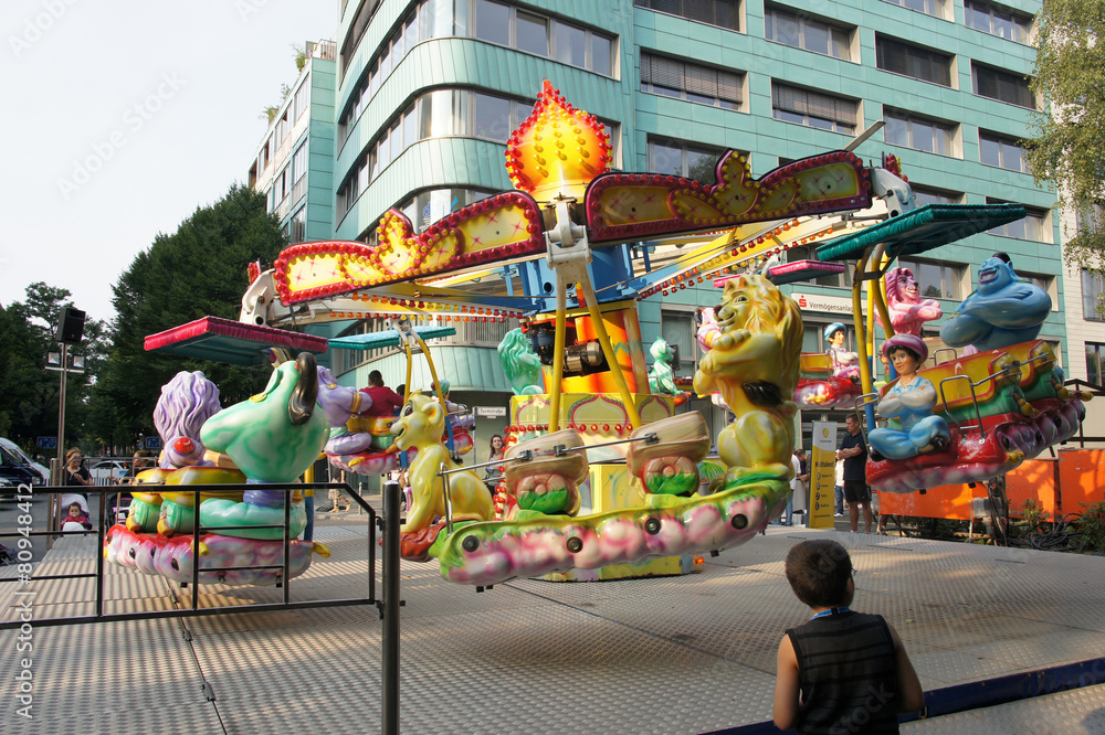 Naklejka premium Kinderkarussel