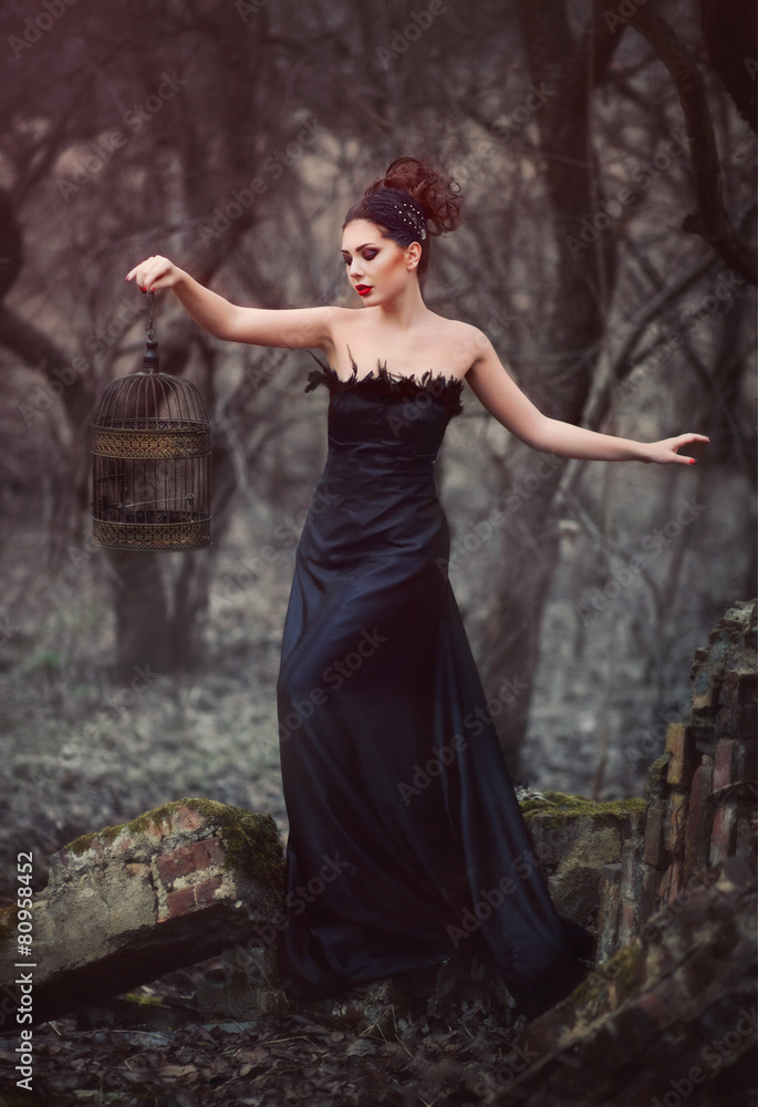 Fototapeta premium Girl-bird