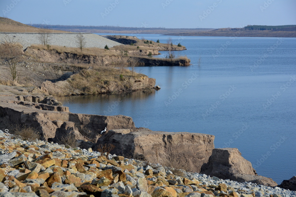 Obraz premium Neuer See in der Bergbaufolgelandschaft