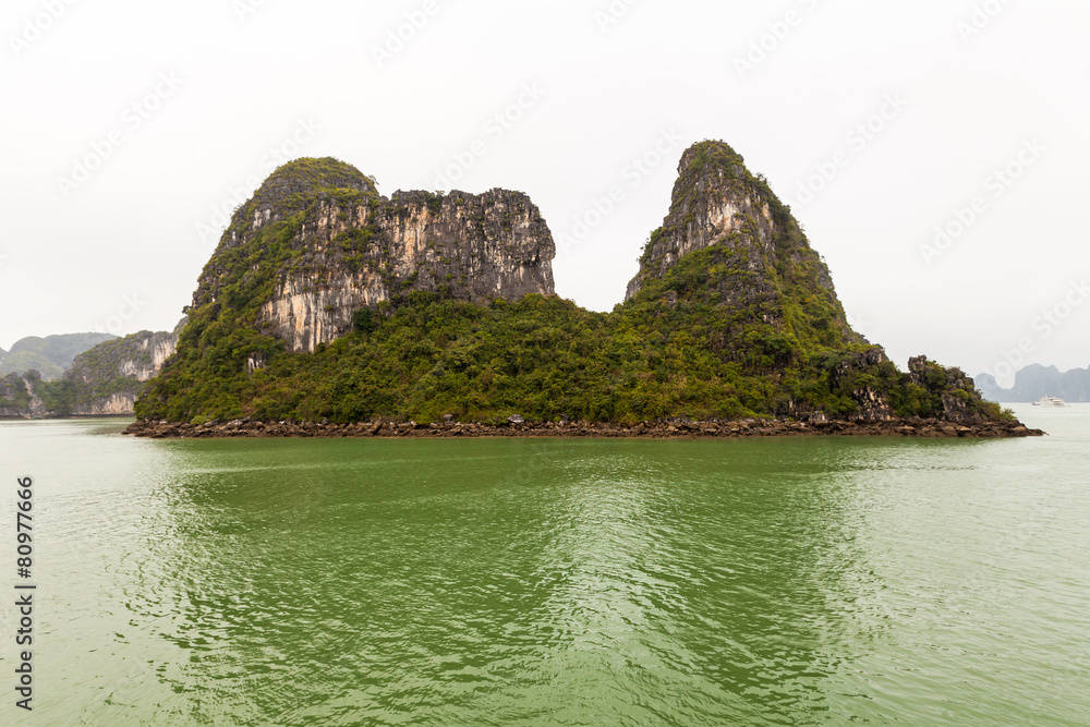 Naklejka premium Halong Bucht
