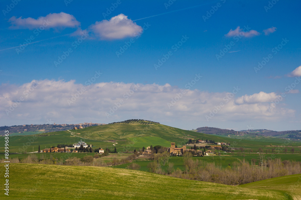 Fototapeta premium Zamek Spedaletto w Val d'Orcia