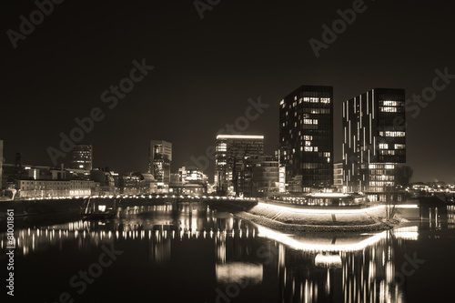 Medienhafen Düsseldorf Schwarz-Weiß