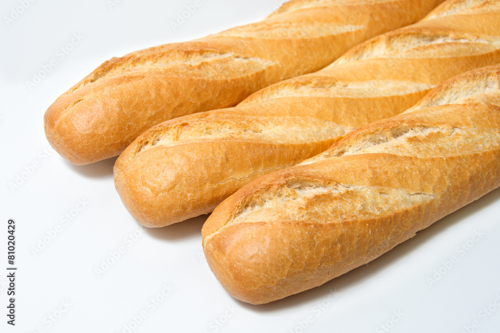 tres barras de pan en diagonal