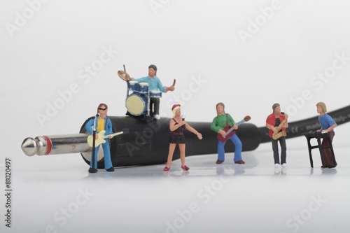 Canvastavla miniatura di rock band vicino ad un cavo jack