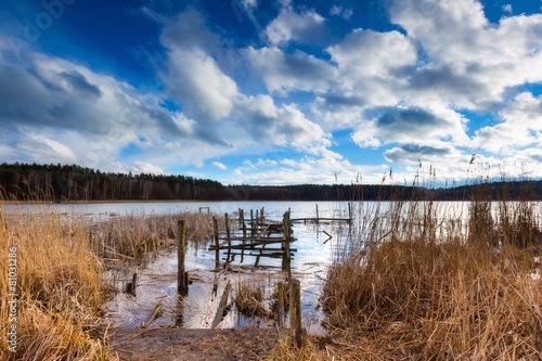 Fototapeta Naklejka Na Ścianę i Meble -  Lake with old destroyed pier