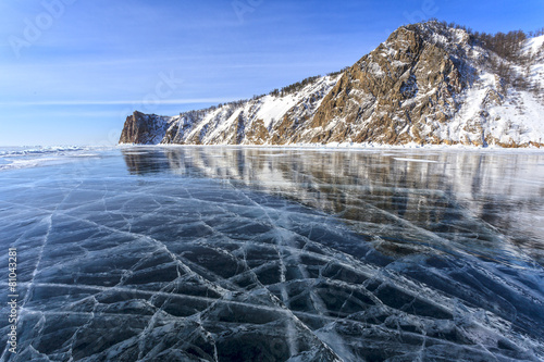 зеркальный лёд Байкала