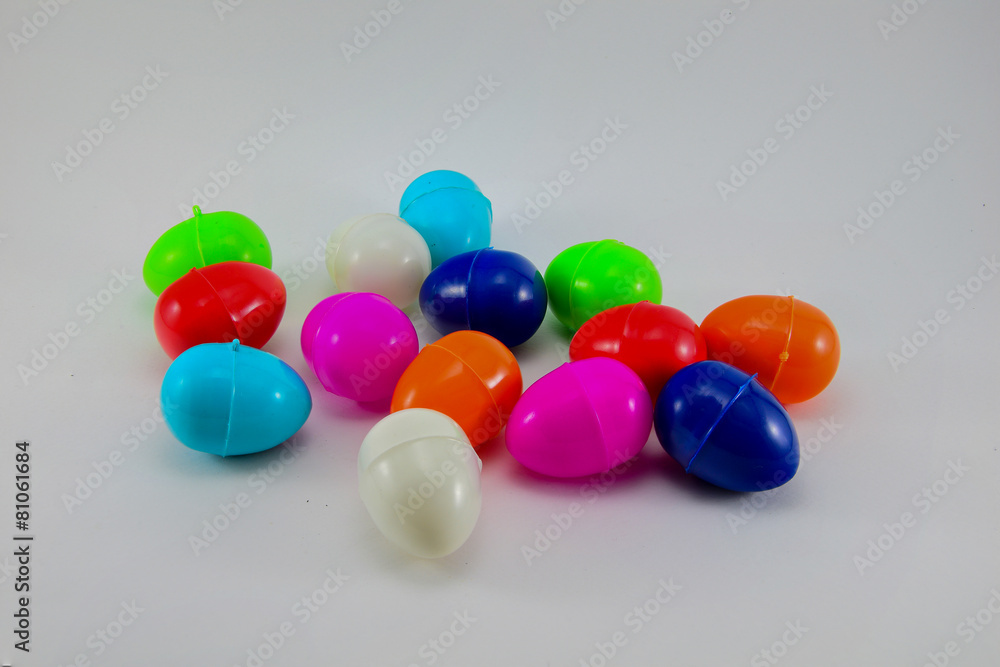 plastic eggs plastic eggs