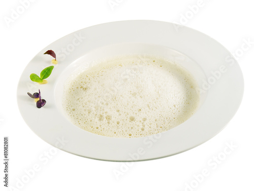 asparagus soup with vanilla foam
