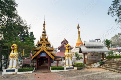 Thai-Burmese fusion art of Maehongson temple © jeafish