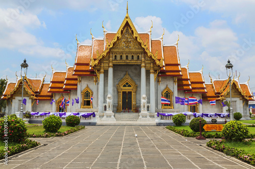 Wallpaper Mural The Marble Temple, Wat Benchamabopitr Dusitvanaram Torontodigital.ca