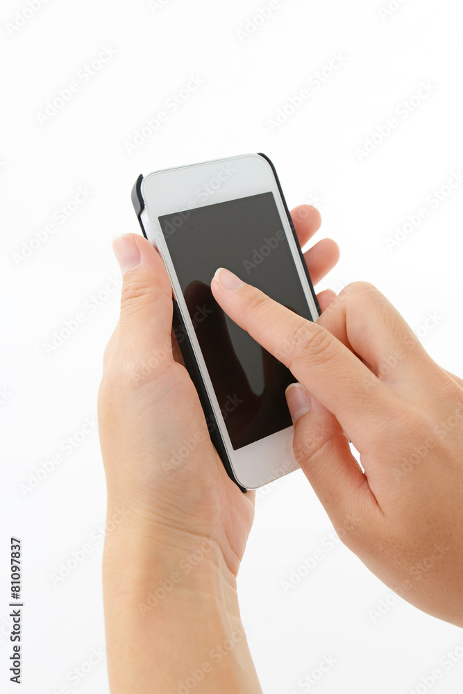 アイフォンを操作する手