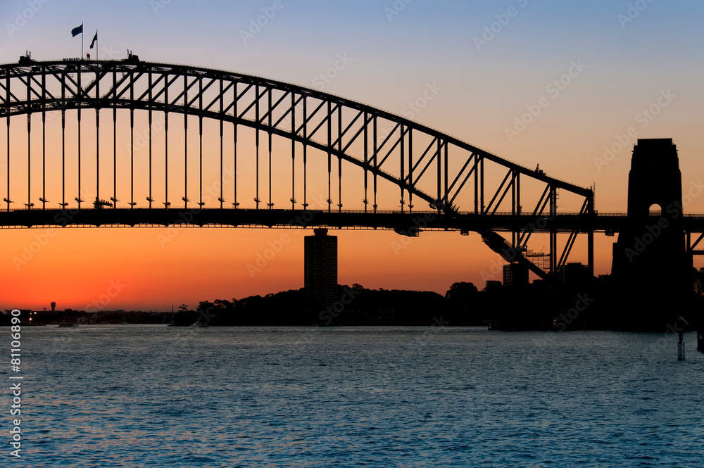 Naklejka premium Sunset over the Harbour bridge, Sydney, Australia