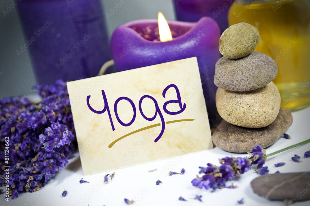 Lavendel mit Kerze und Yoga Stock Photo Adobe Stock