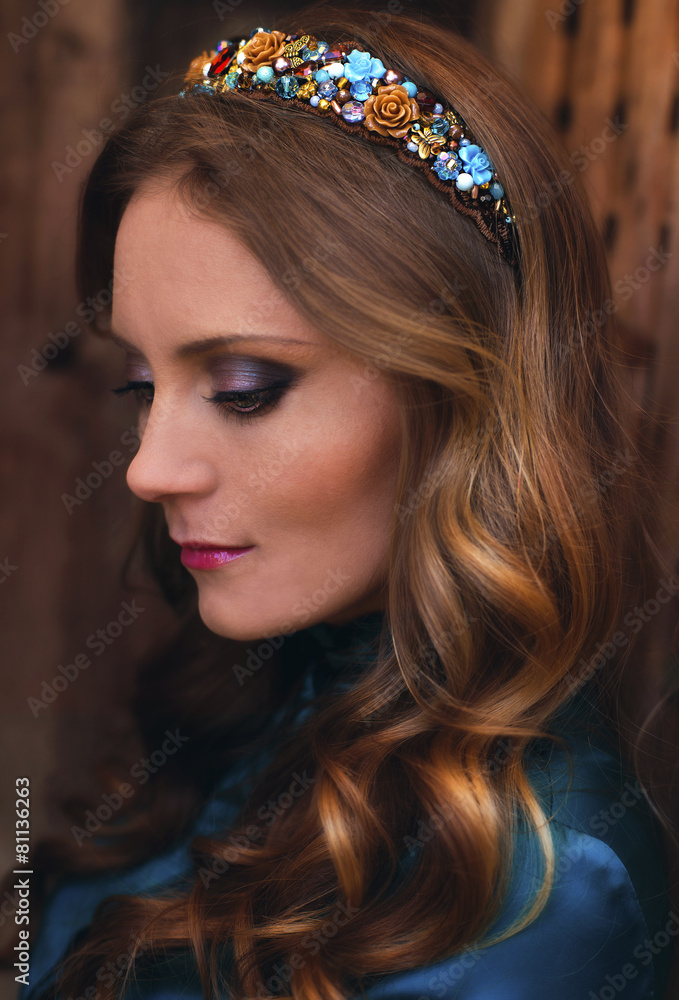Fototapeta premium Profile of the fashionable woman in a headband