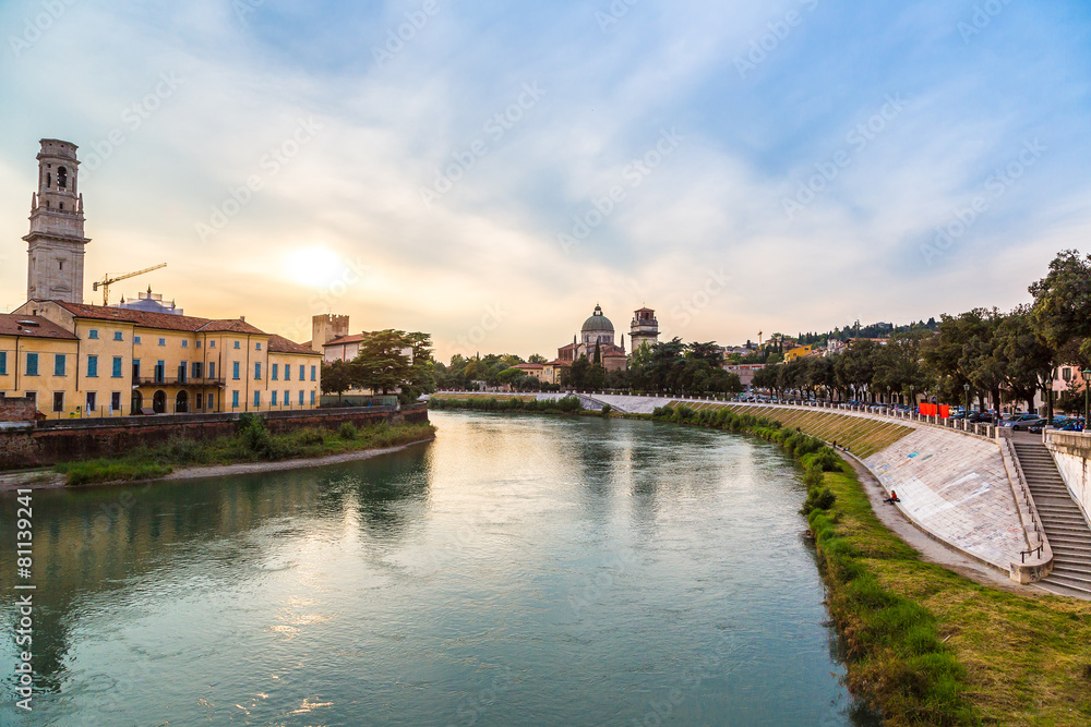 Fototapeta premium Cityscape of Verona, Italy