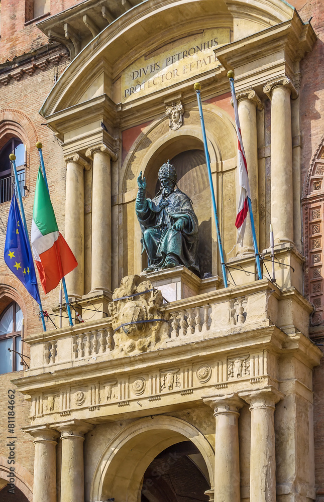 Obraz premium Pope Gregory XIII statue, Bologne