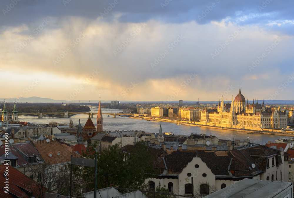 Fototapeta premium Budapest panorama at sundown