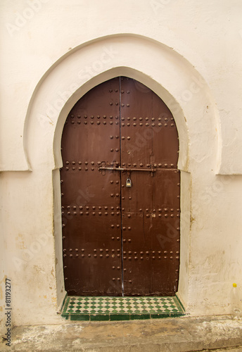 Moroccan door © BGStock72