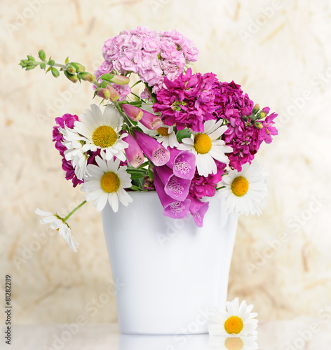 Fototapeta Naklejka Na Ścianę i Meble -  spring flowers