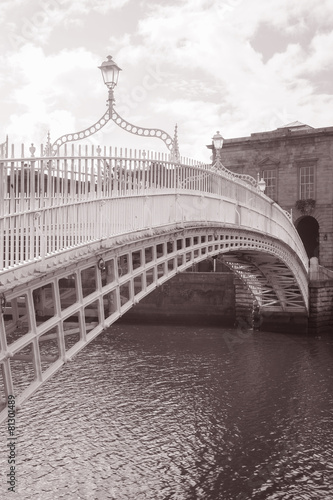 Photography Ha'penny Bridge, River Liffey, Dublin