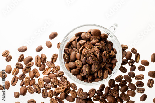 Fototapeta Naklejka Na Ścianę i Meble -  coffee beans isolated
