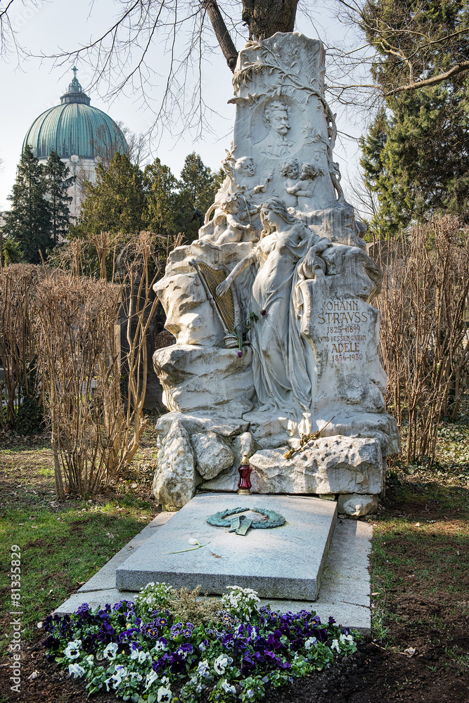 Obraz premium Johann Strauss - Grab auf dem Zentralfriedhof | Wien