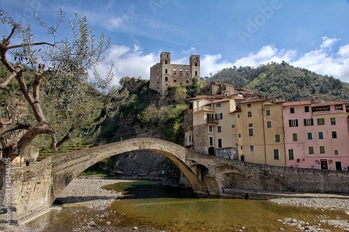 Vista sul ponte e castello photo