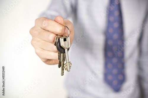 Agent showing home keys